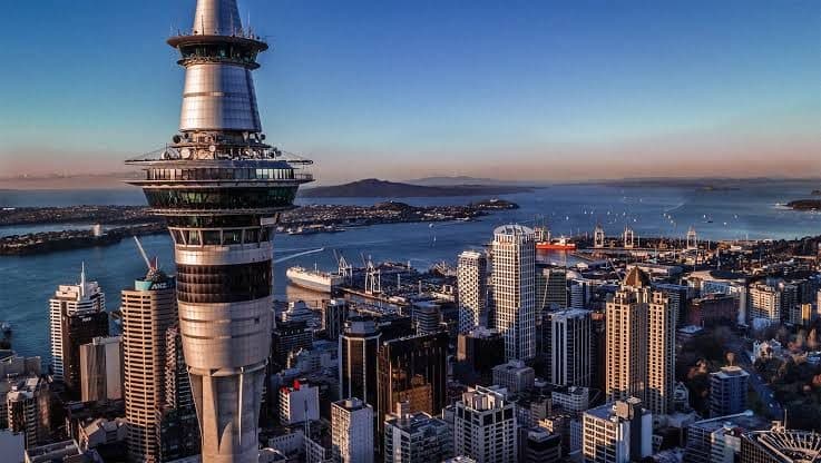 Auckland skyline and Sky Tower