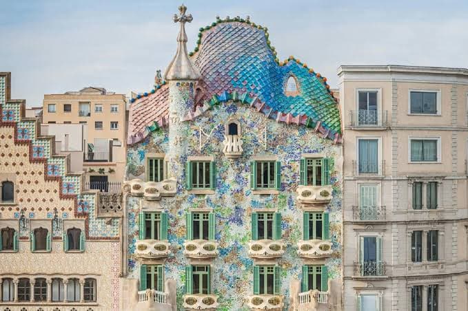 Casa Batlló & Casa Milà Combo