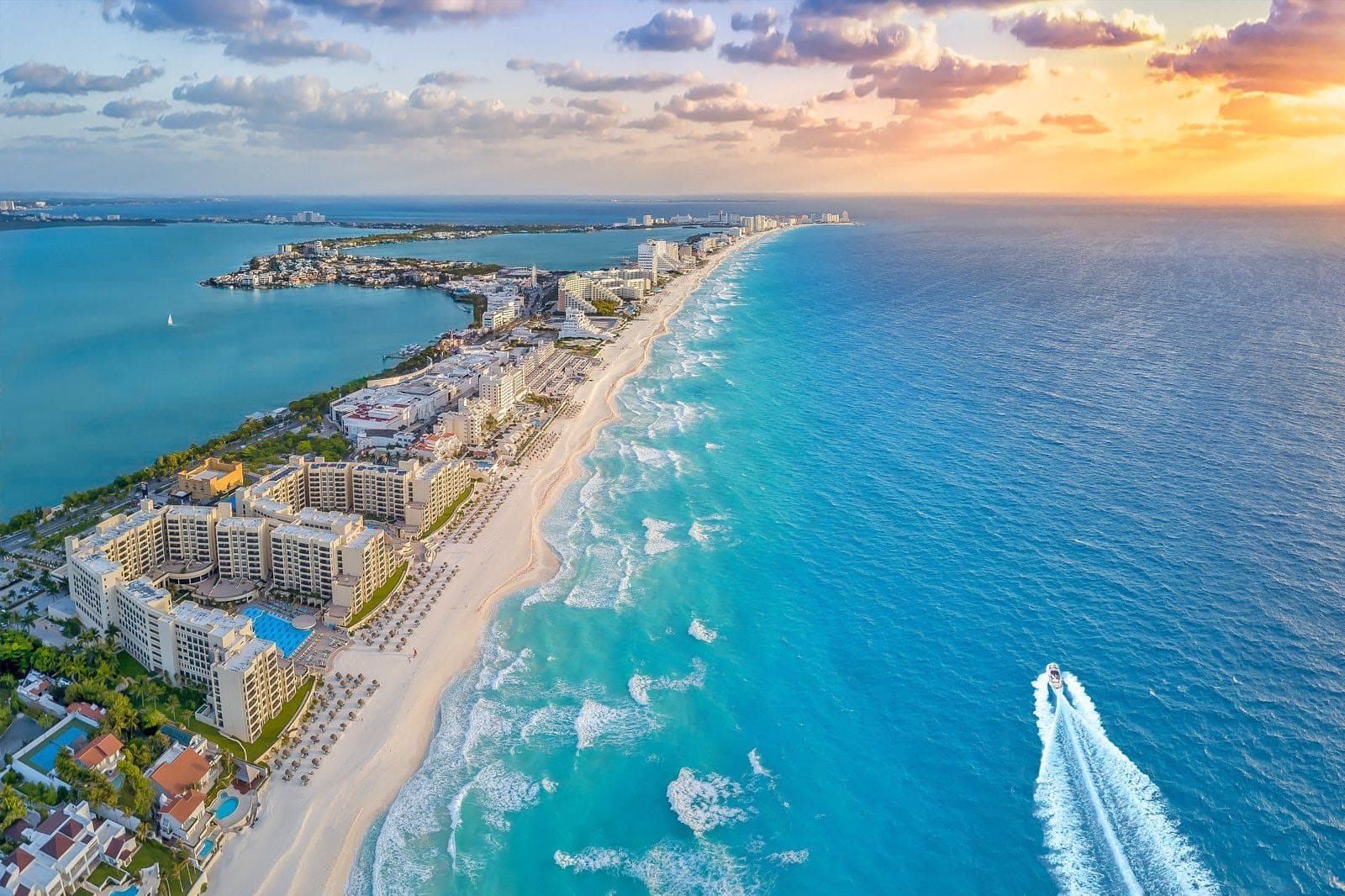 Aerial view of Cancún's Hotel Zone beaches and turquoise water