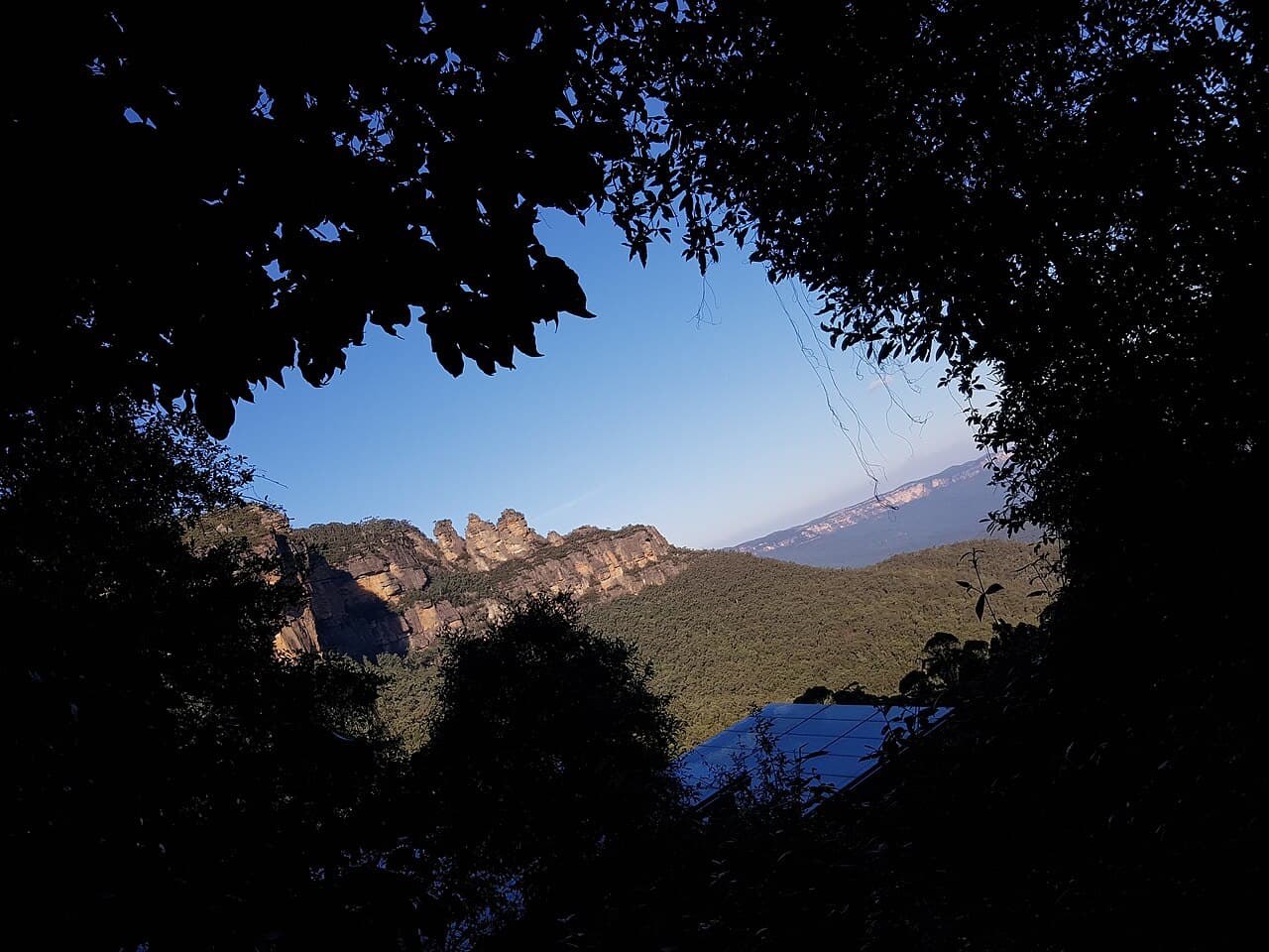 The Three Sisters rock formation in the Blue Mountains near Sydney